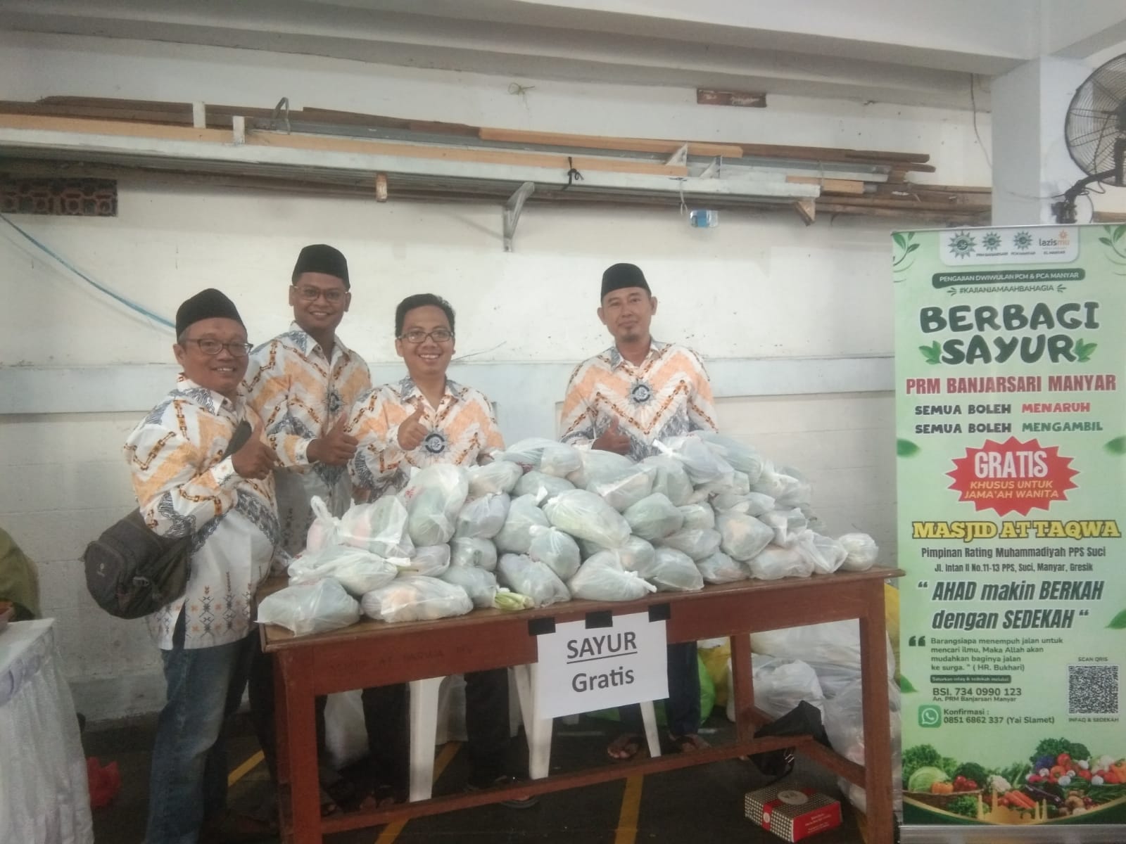 Berbagi Sayur PRM Banjarsari PPS, Meriahkan Pengajian Dwiwulanan PCM dan ‘Aisyiyah Manyar Gresik